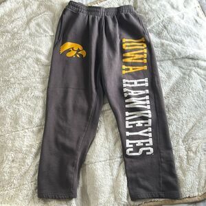 Iowa Hawkeyes size medium women’s stadium athletics joggers
